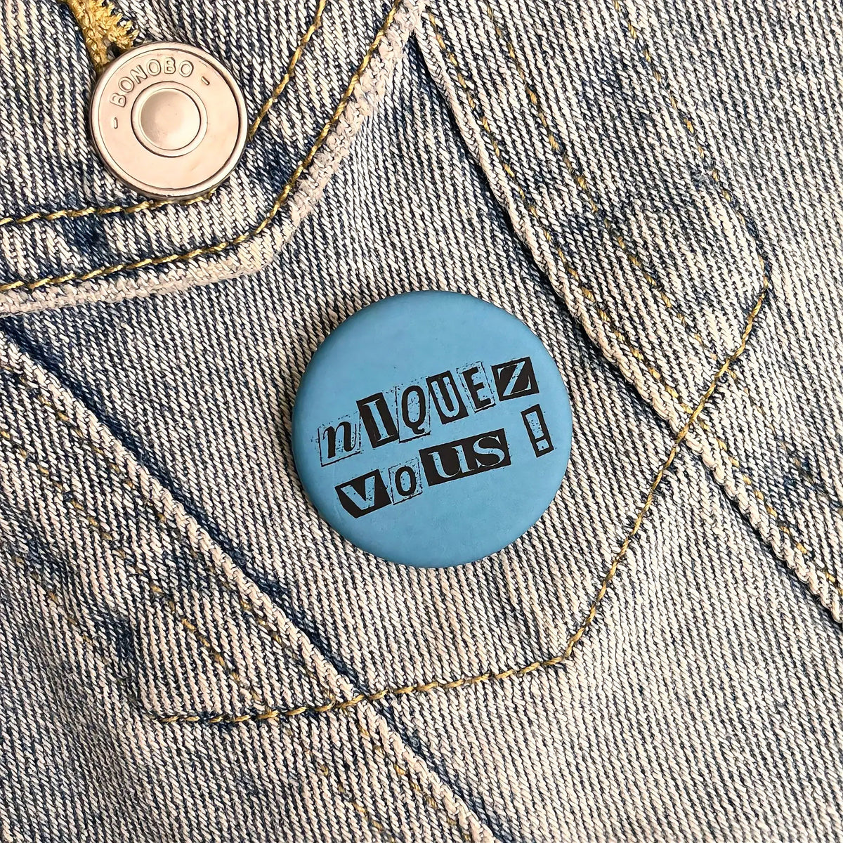 Badge « Niquez-vous »